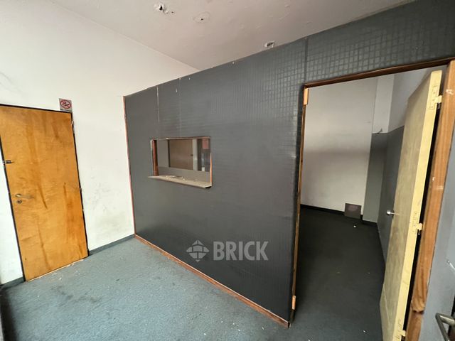 SANTA FE, AV. al 2400 Piso 1 Loc. 83 4