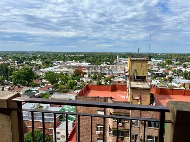 VICENTE LOPEZ al 1700 Piso 15 3