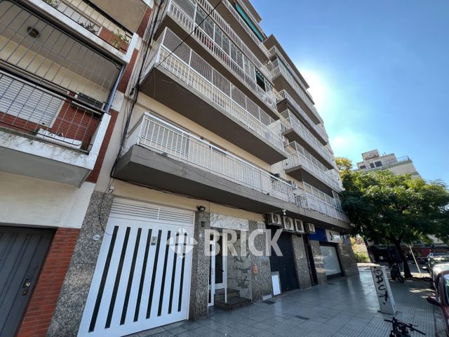 LAMARCA, EMILIO al 3300 Piso 2 14