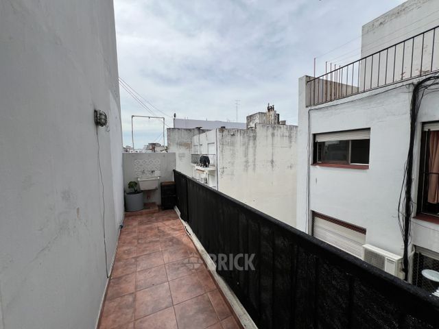 BILLINGHURST al 1200 Piso 9 11