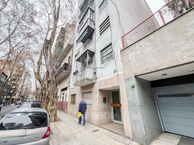 COLOMBRES al 100 Piso 8 14