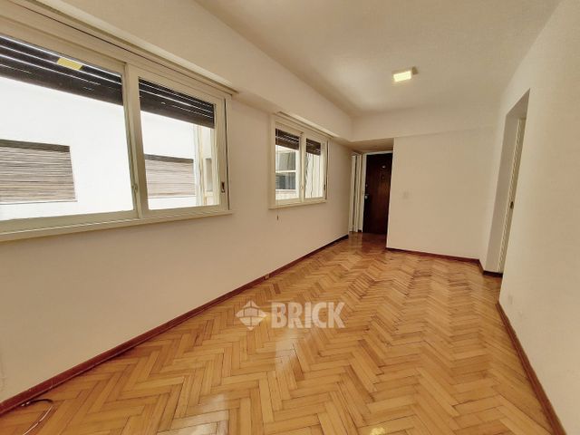 PUEYRREDON, AV. al 1300 Piso 9 3