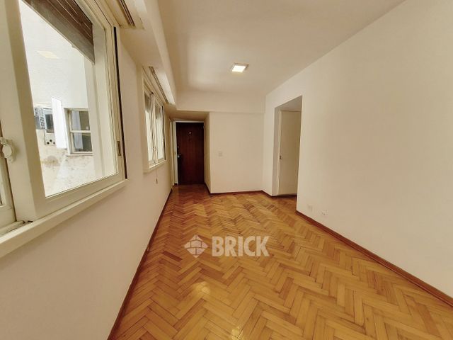 PUEYRREDON, AV. al 1300 Piso 9 4