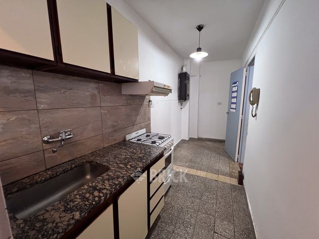 TRELLES, MANUEL al 800 Piso 2 11