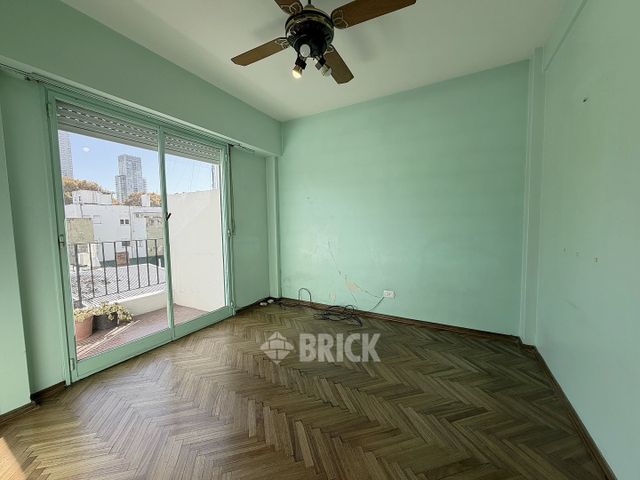 THAMES al 1800 Piso 3 14