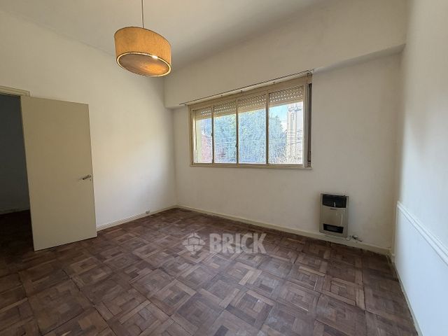 RODRIGUEZ, MARTIN al 700 Piso 1 10