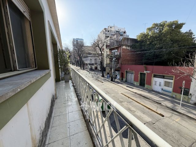 RODRIGUEZ, MARTIN al 700 Piso 1 6