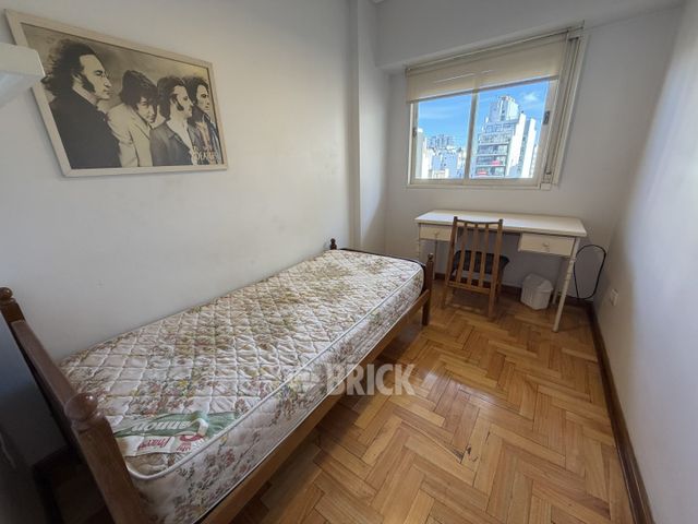 PUEYRREDON, AV. al 1300 Piso 8 18