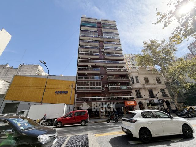 PUEYRREDON, AV. al 1300 Piso 8 30