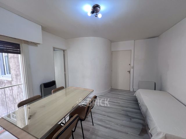 SALGUERO, JERONIMO al 300 Piso 5 3