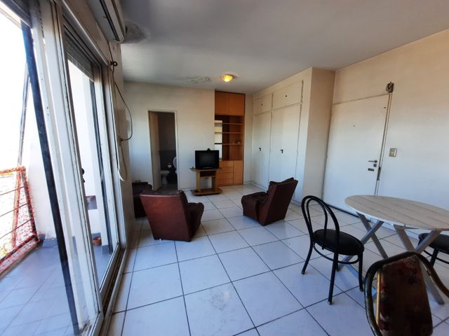 GARAY, JUAN DE, AV. al 2200 Piso 14 4