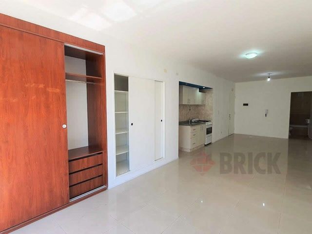 MORENO al 2200 Piso 5 4