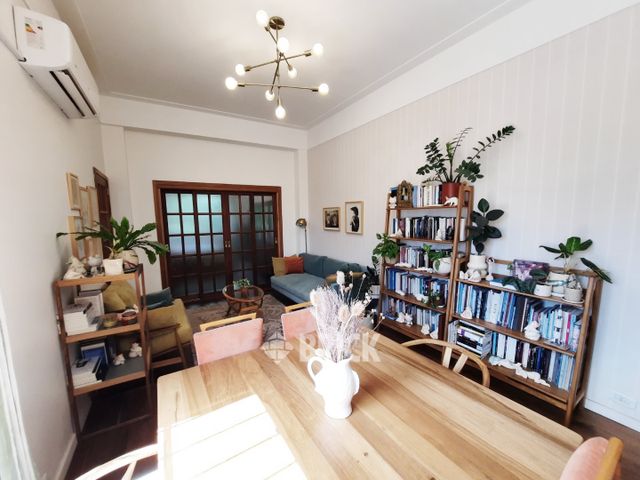 RIVADAVIA, AV. al 6200 Piso 2 3