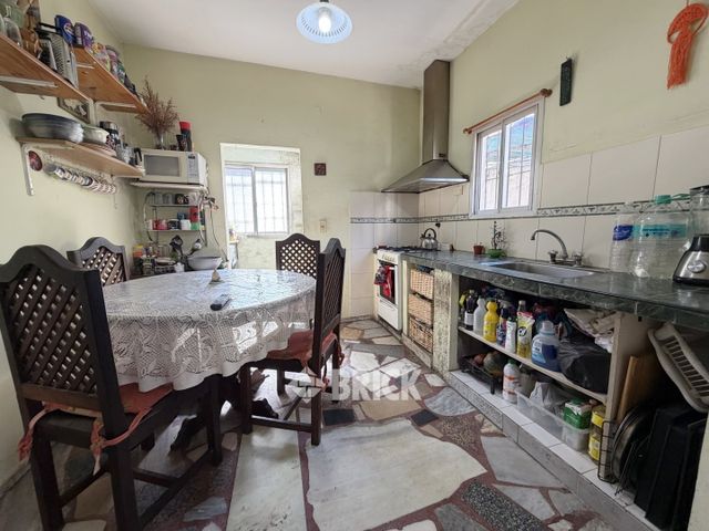 LOS ANDES al 1500 Piso PB 5