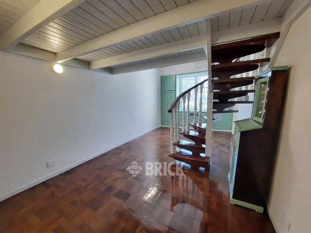 AZCUENAGA al 900 Piso 3 3