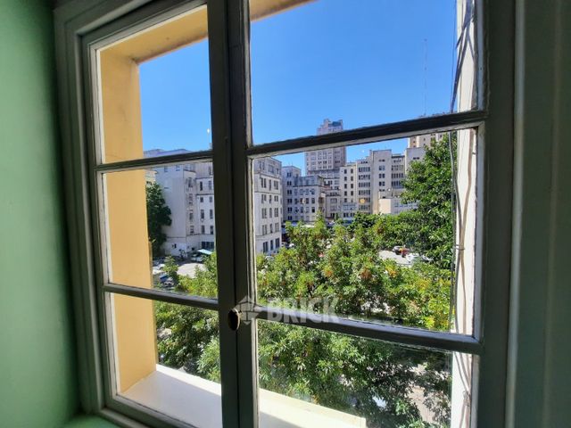 AZCUENAGA al 900 Piso 3 5