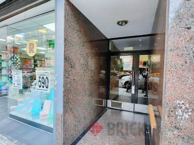 CORRIENTES, AV. al 2300 Piso 13 15
