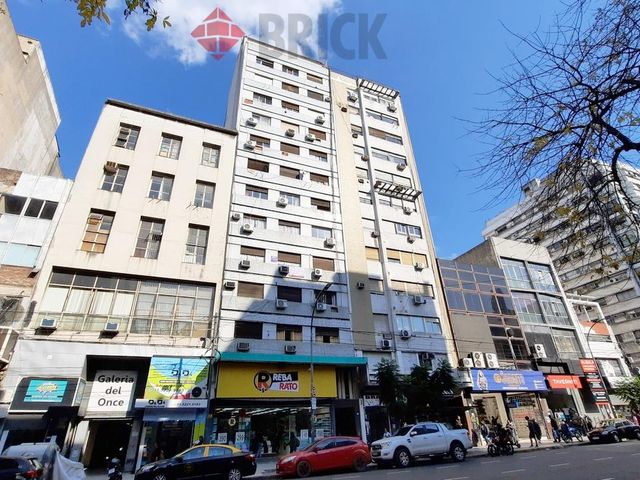 CORRIENTES, AV. al 2300 Piso 13 17