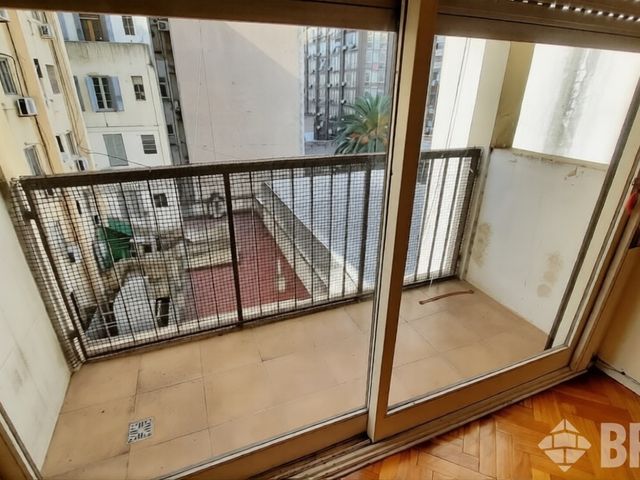 SUIPACHA al 700 Piso 6 4