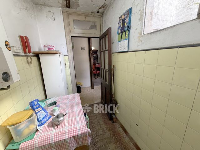 ALVAREZ, JULIAN al 1100 Piso 1 10