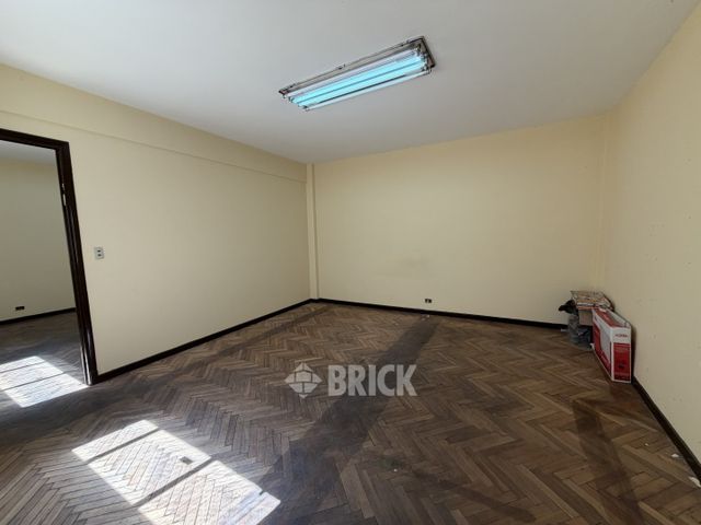 SARMIENTO al 1300 Piso 2 10