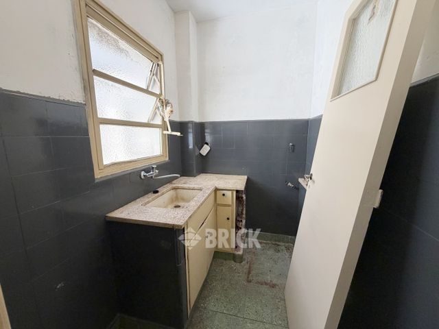 SARMIENTO al 1300 Piso 2 6