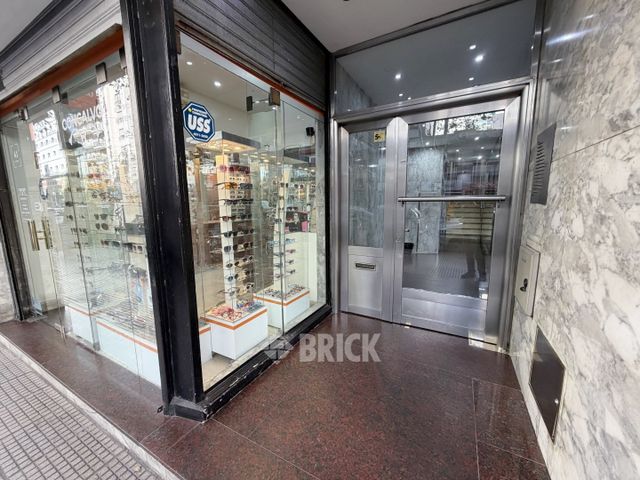PUEYRREDON, AV. al 1500 Piso 14 27