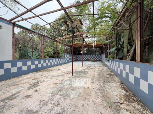 YRIGOYEN, HIPOLITO, AV. al 8200 15