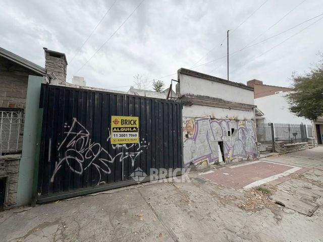 YRIGOYEN, HIPOLITO, AV. al 8200 36