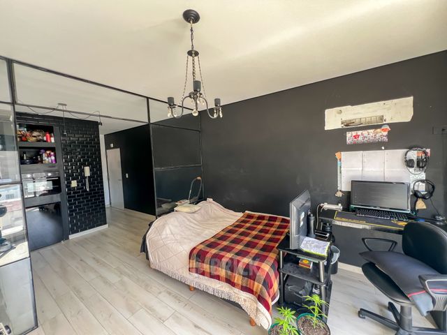 PUAN al 200 Piso 6 5