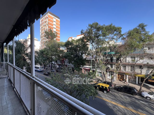 MORENO, JOSE MARIA, AV. al 700 Piso 2 7