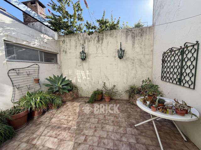 MERCADER, EMIR al 4300 Piso PB 13