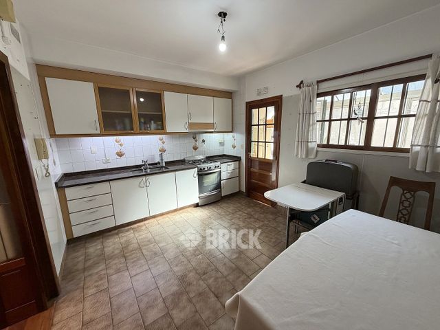 MERCADER, EMIR al 4300 Piso PB 8