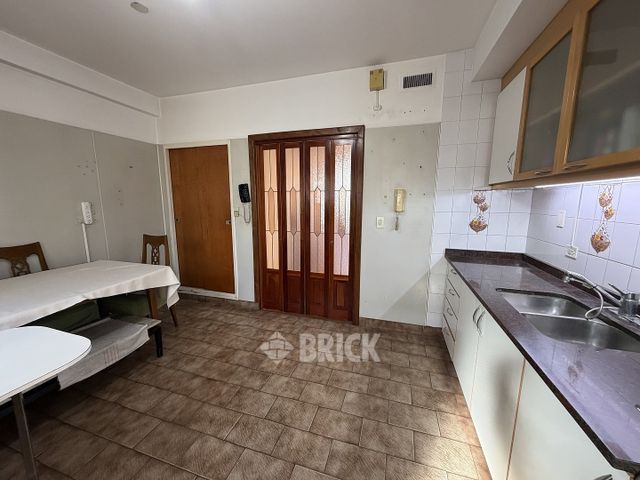 MERCADER, EMIR al 4300 Piso PB 9