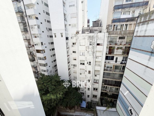 AZCUENAGA al 1900 Piso 8 5