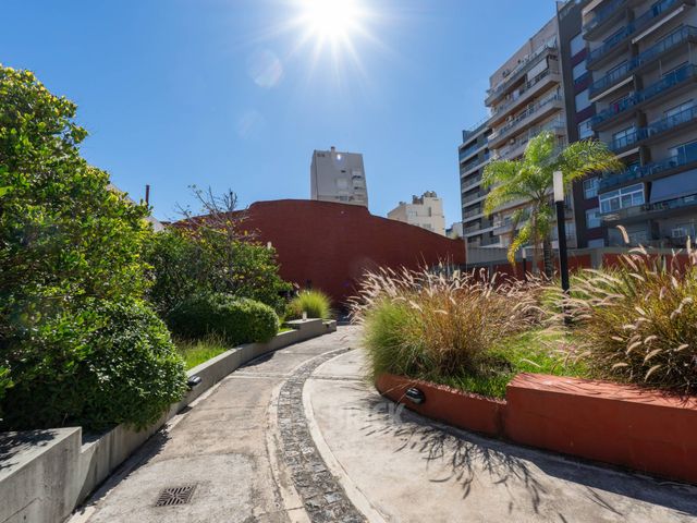 ALVAREZ, DONATO, T. GRAL. al 200 Piso 7 17