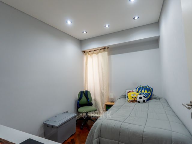 GRANADEROS al 300 Piso 1 7