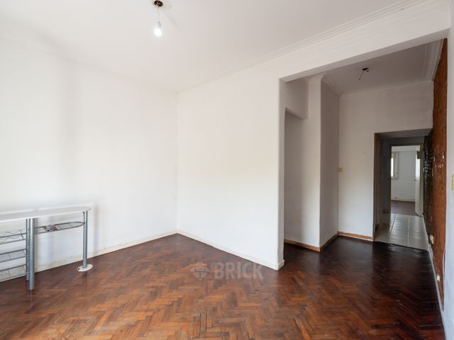 NAON, ROMULO S., DR. al 2200 Piso 2 4