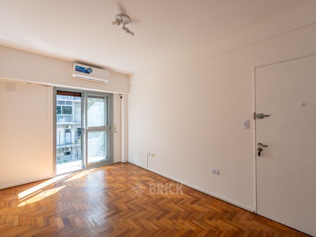 GUEMES al 4800 Piso 5 3