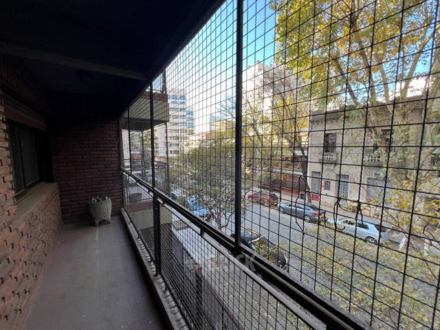 REPETTO, NICOLAS al 400 Piso 1° Y 2° 46