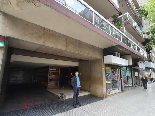 PUEYRREDON, AV. al 1300 Piso 9 24