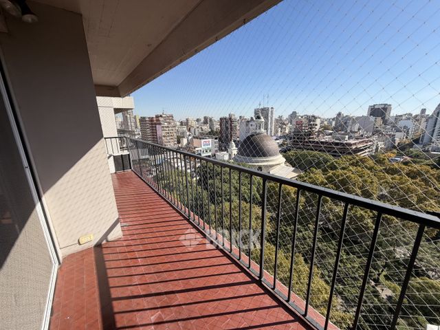 ECHEVERRIA al 2200 Piso 13 12