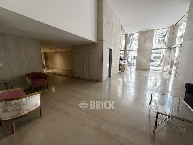 ECHEVERRIA al 2200 Piso 13 56