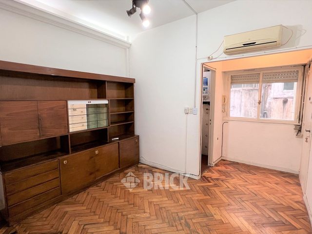 URIARTE al 2400 Piso 4 1