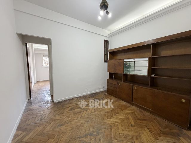 URIARTE al 2400 Piso 4 3