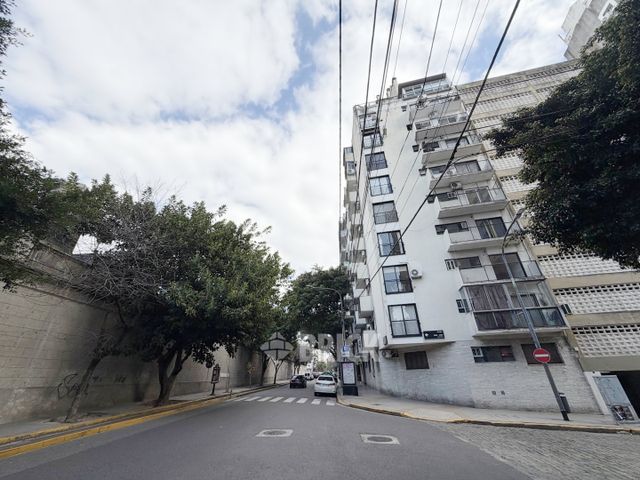 AZCUENAGA al 1900 Piso 2 26