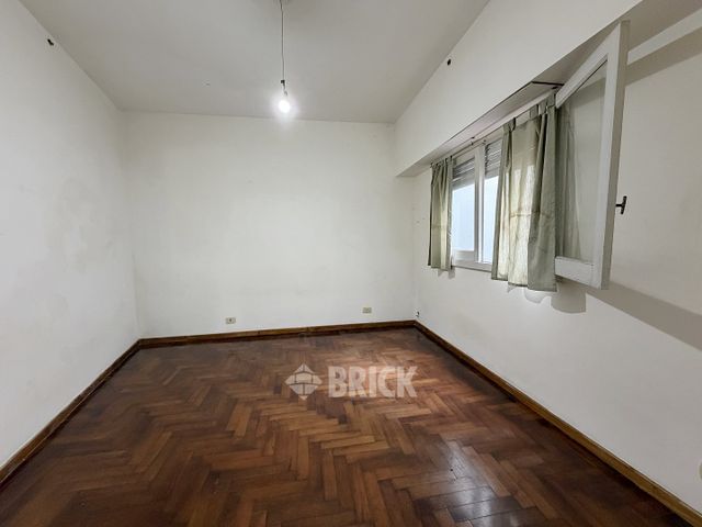 GOMEZ, VALENTIN al 3100 Piso 2 15