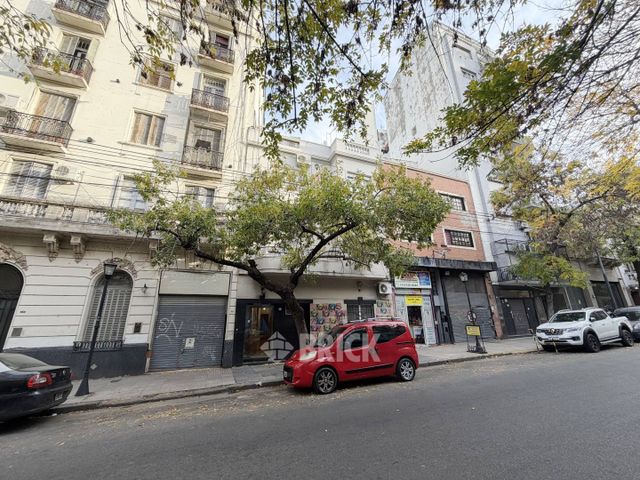 GOMEZ, VALENTIN al 3100 Piso 2 27