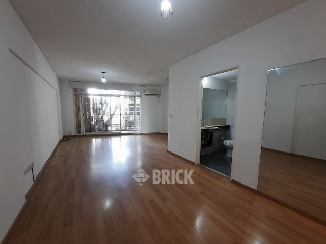 BRAVO, MARIO al 1100 Piso 3 3