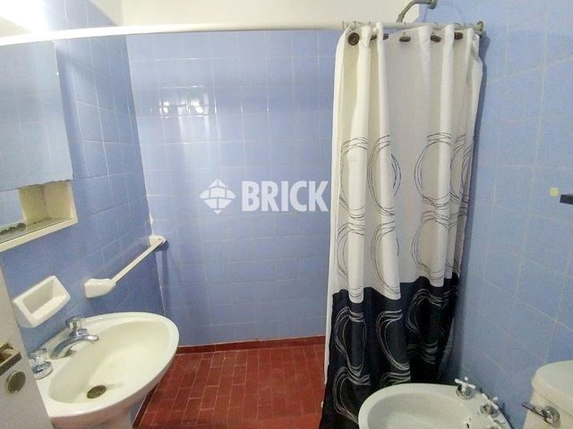 PACHECO DE MELO al 2900 Piso 1 8
